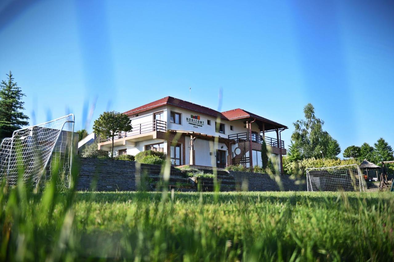 奥多尔黑塞库耶斯克Horizont Panzio住宿加早餐旅馆 外观 照片