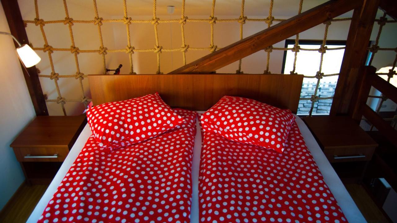奥多尔黑塞库耶斯克Horizont Panzio住宿加早餐旅馆 外观 照片